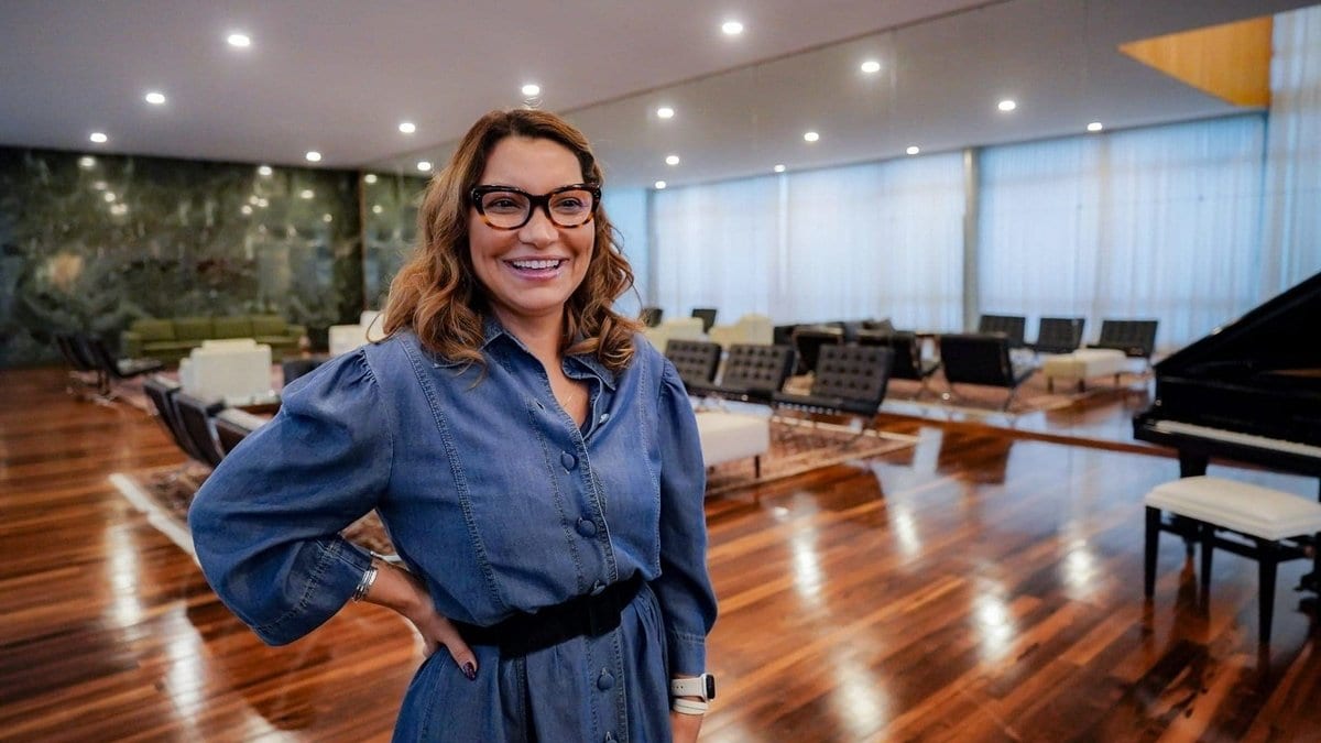 Do namoro na prisão ao luxo do Palácio da Alvorada: se Flávio ganhar, Janja perde o título de primeira-dama do Brasil