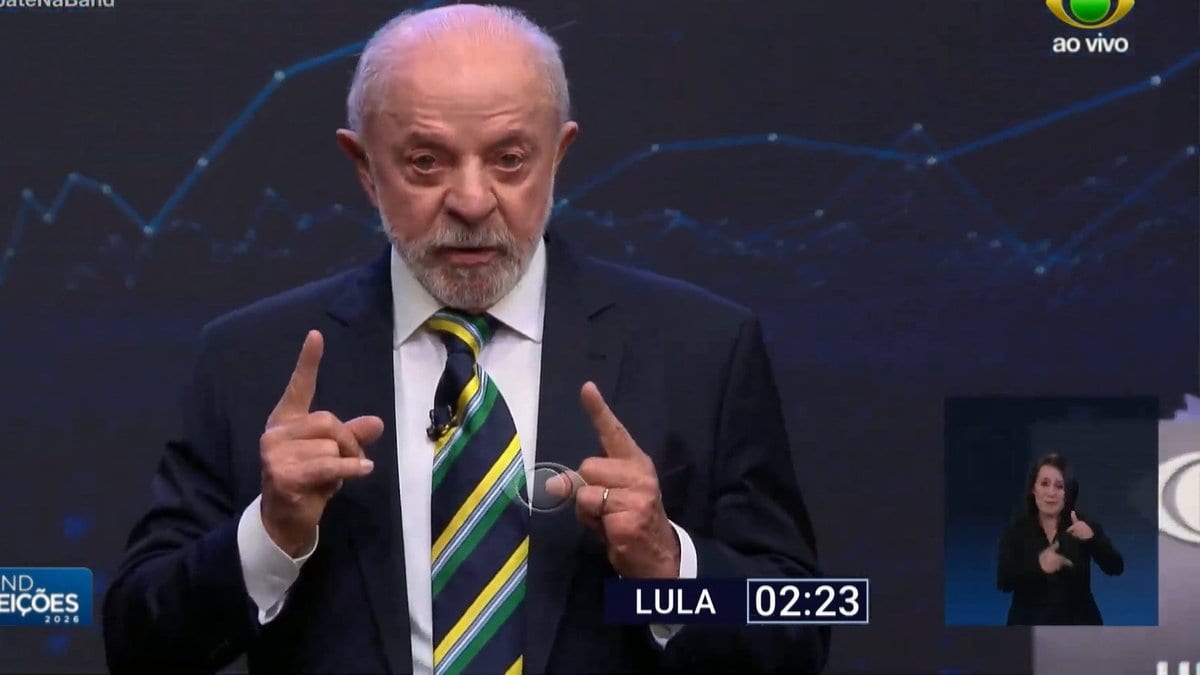 “Ele nunca trabalhou”: Lula diz que Flávio Bolsonaro conhece trabalhador “por literatura”