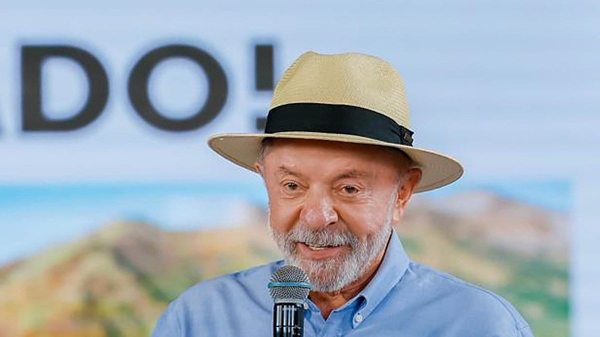 Liberdade, mas nem tanto: Lula diz que eleitor pode não votar nele, mas “não pode votar no miliciano”
