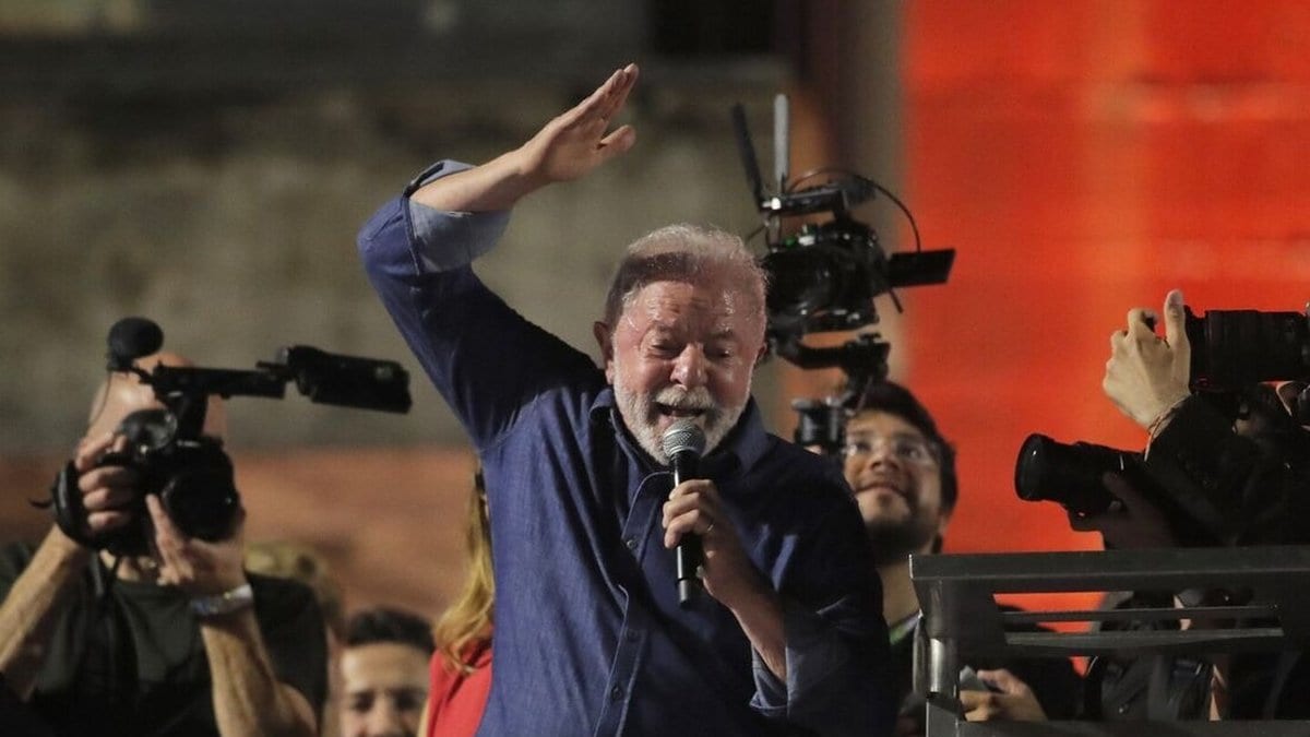Lula é reeleito com R$ 298 bilhões em bondades e não diz de onde sai o dinheiro de 5 das 11 medidas