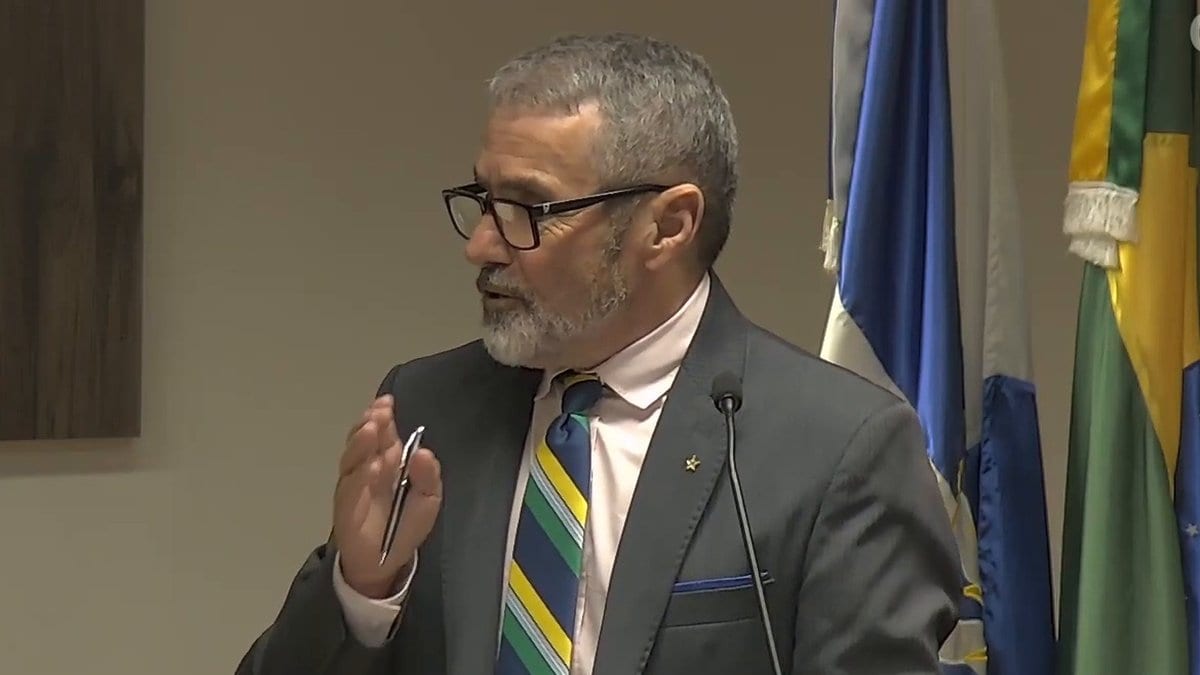 “Queriam até abolir o voto das mulheres”: vereador do PT comemora vitória de Lula na Câmara de BC
