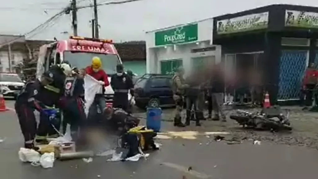 Motociclista morre após colisão com caminhão em Joinville