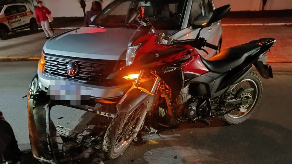 Motoboy fica ferido em grave acidente de trânsito em Canelinha