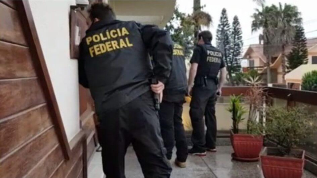 Foragido da Interpol no Cazaquistão é capturado em casa de Balneário Camboriú pela PF