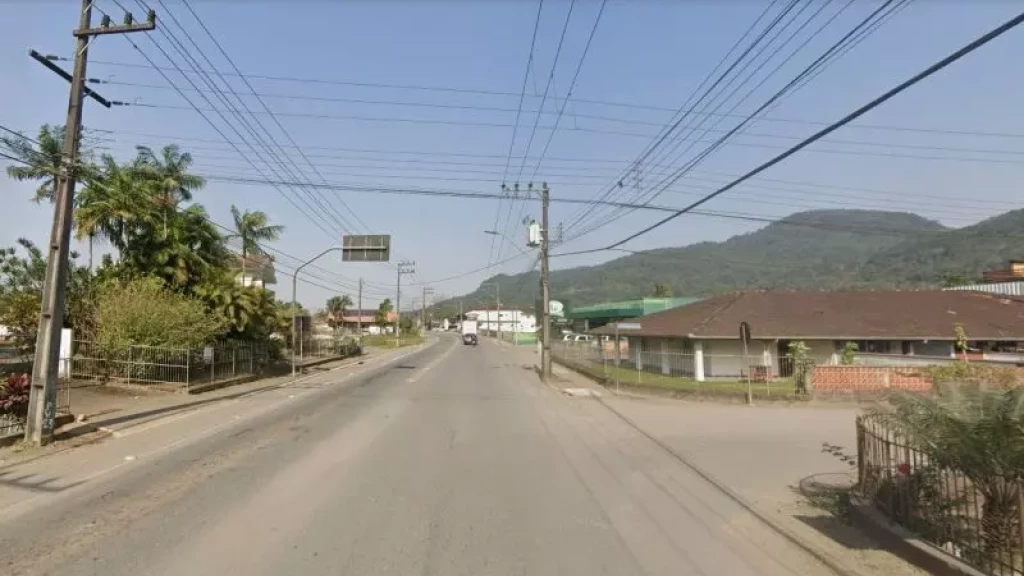 Bandido sai correndo ao ser reconhecido por vítima em Jaraguá do Sul