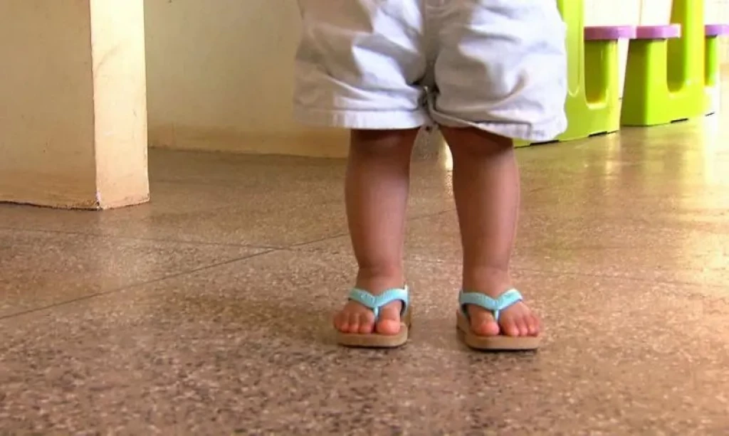 Bebê com deficiência foi agredido sem roupas em creche de Florianópolis