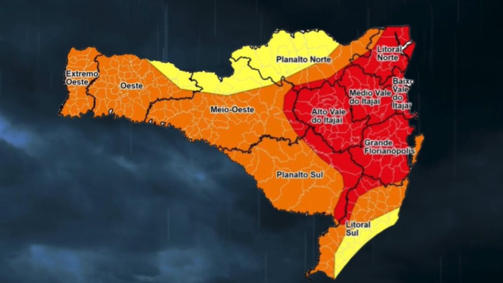 Tijucas, Itapema e cidades de SC estão em alerta máximo para chuva volumosa