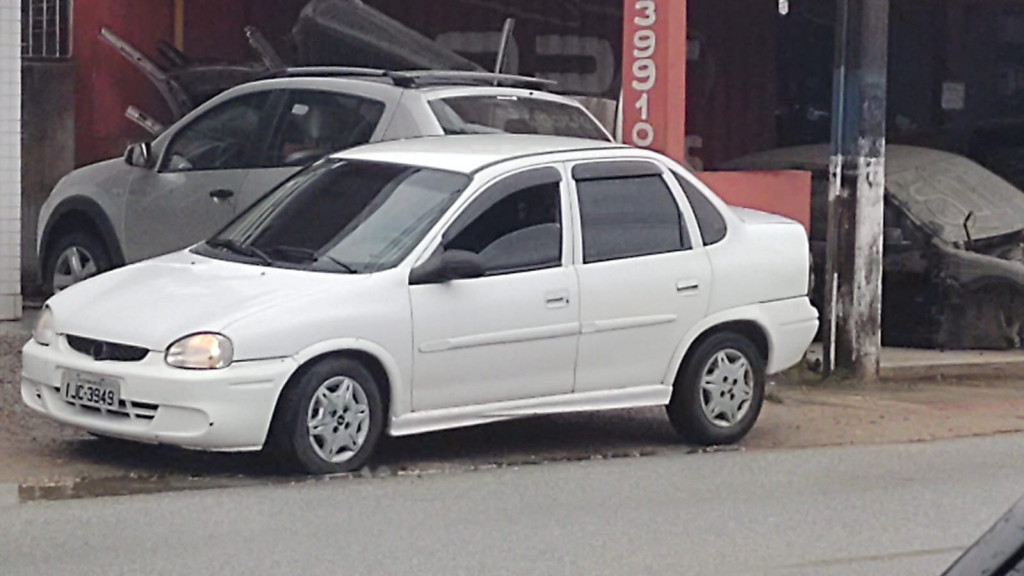 Carro é furtado durante Festa do Divino em Tijucas