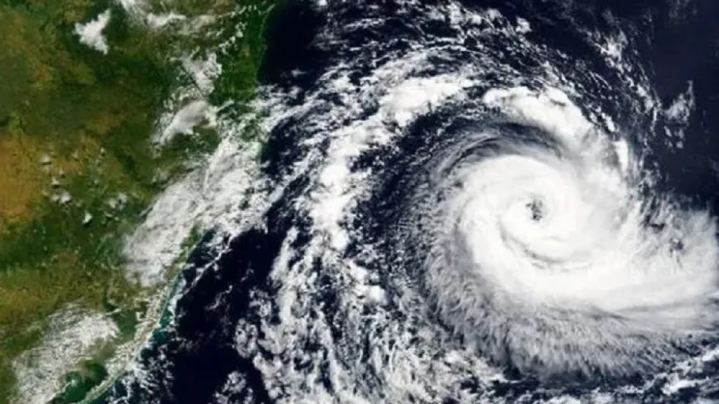 ALERTA: Ciclone e frente fria ameaçam Santa Catarina