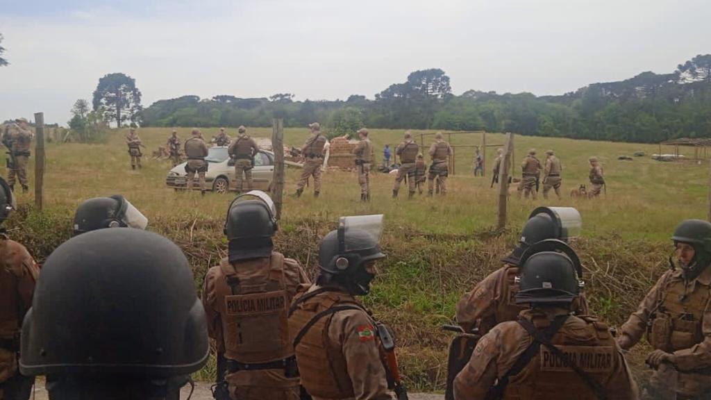 URGENTE: Operação da PM expulsa invasores do MST em Santa Catarina