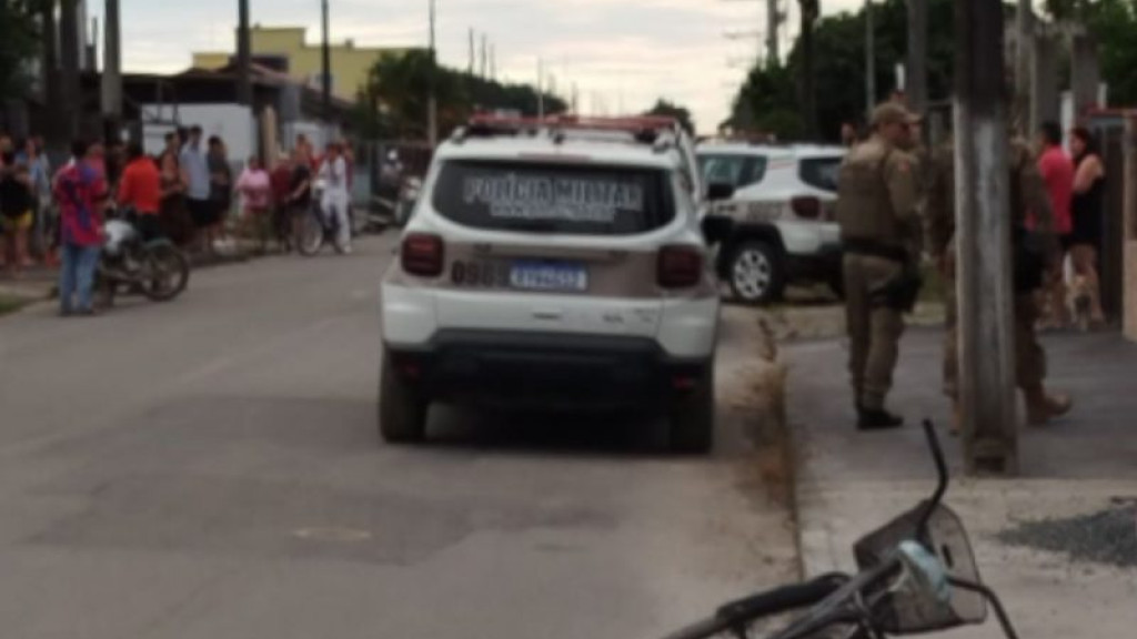 Homem suspeito de assassinatos é morto a tiros em Joinville