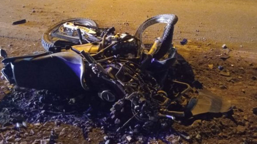 Motociclista morre após colisão com caminhão na SC-340