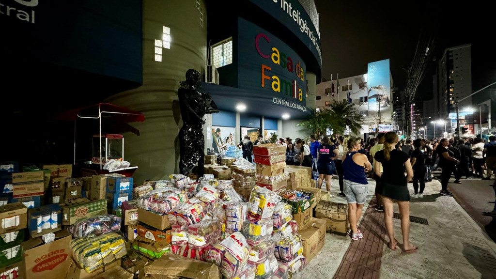 Balneário Camboriú reúne 780 toneladas de donativos para vítimas do RS