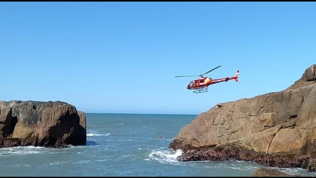 Turista chileno morre afogado em praia catarinense após tentar salvar esposa