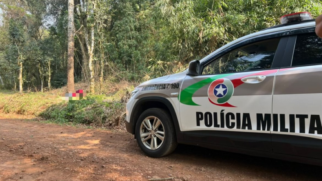 Moradores encontram homem morto com múltiplas facadas na SC-283