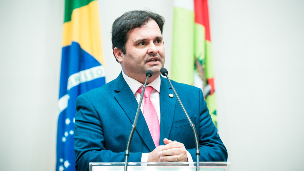 Deputado Sérgio Guimarães relata situação no RS e pede união dos deputados para ajudar o estado