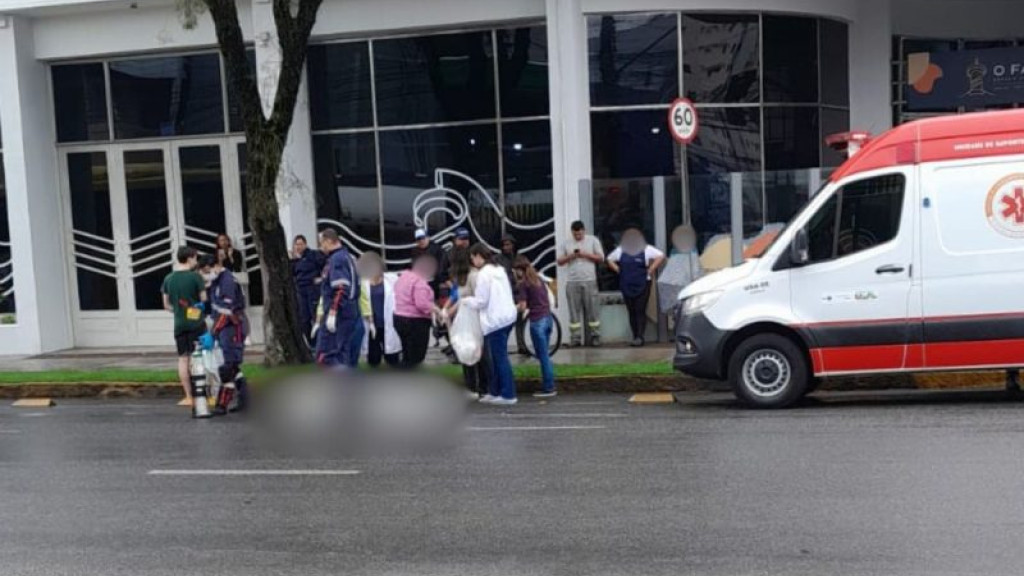 Idosa morre atropelada por ônibus em Joinville