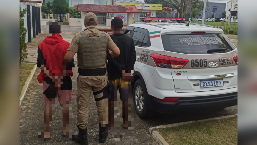Polícia Militar prende dois homens por tráfico de drogas em Tijucas