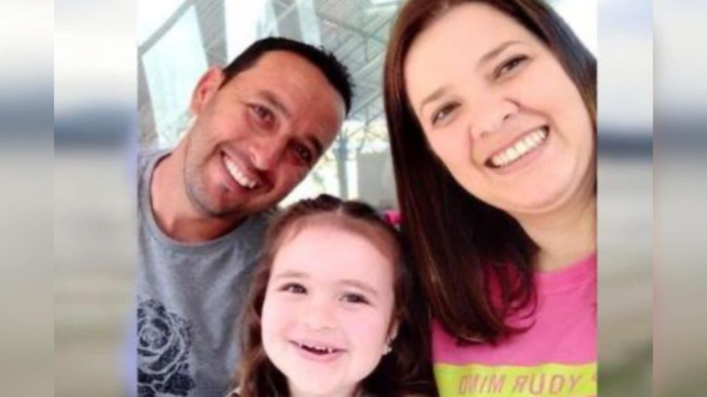 Pai, mãe e filha comemoram aniversário no mesmo dia em Santa Catarina