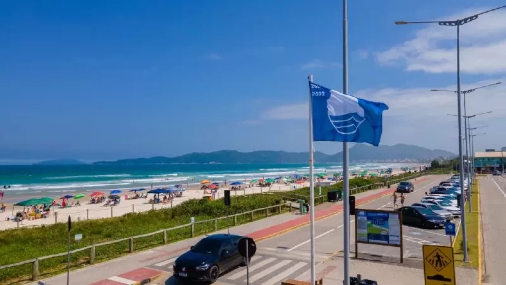 Santa Catarina lidera pré-aprovações para o selo Bandeira Azul em praias e marinas