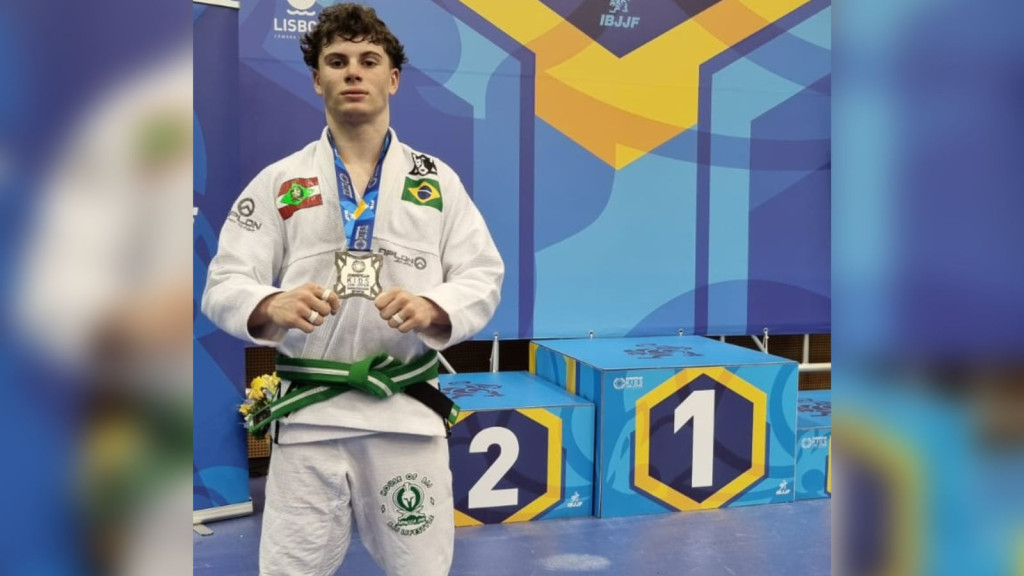 Jovem de Biguaçu faz história e conquista vice-campeonato europeu de jiu-jitsu