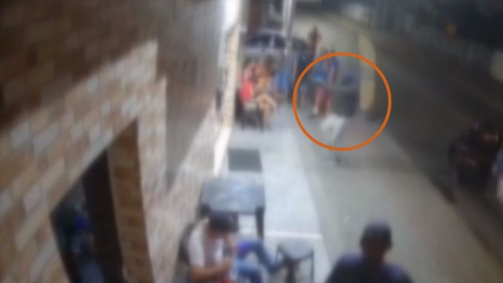 VÍDEO: Ataque em bar de SC termina com dois homens mortos