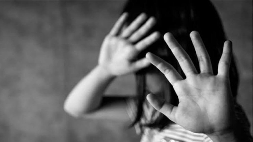 Mãe acorda com estuprador no quarto da filha de 11 anos, em Bombinhas