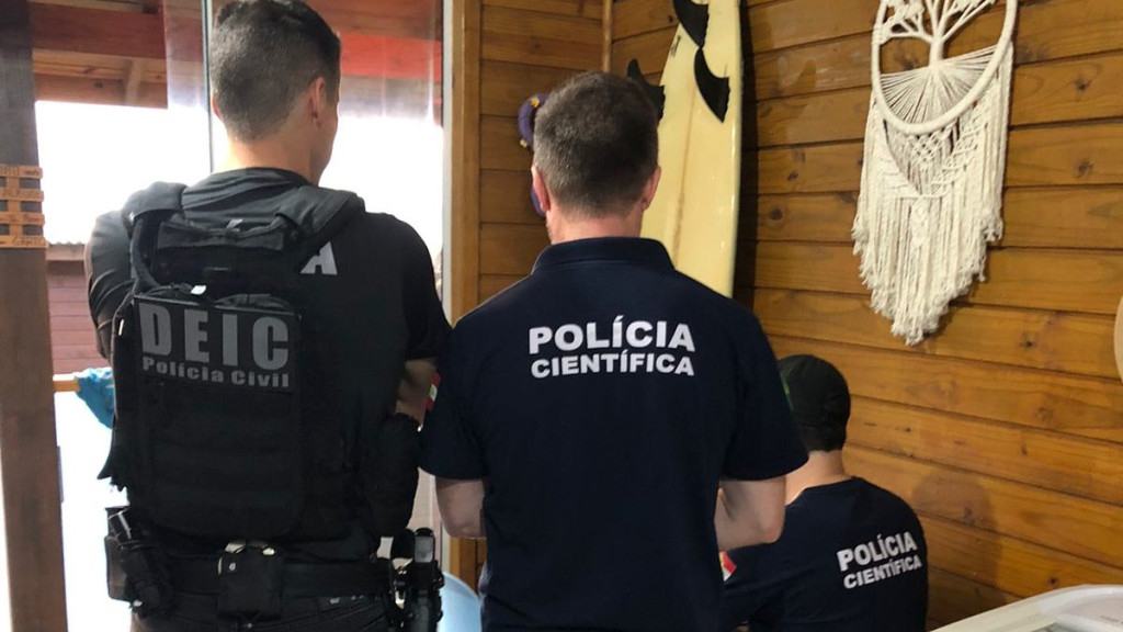 Ação contra pornografia infantil prende um homem em Florianópolis