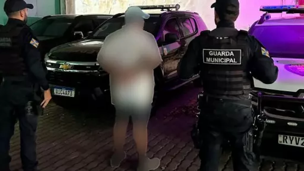 Foragido da Interpol é encontra escondido em SC