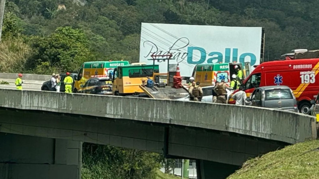 Policial militar se envolve em grave acidente no Morro do Boi, em Balneário Camboriú