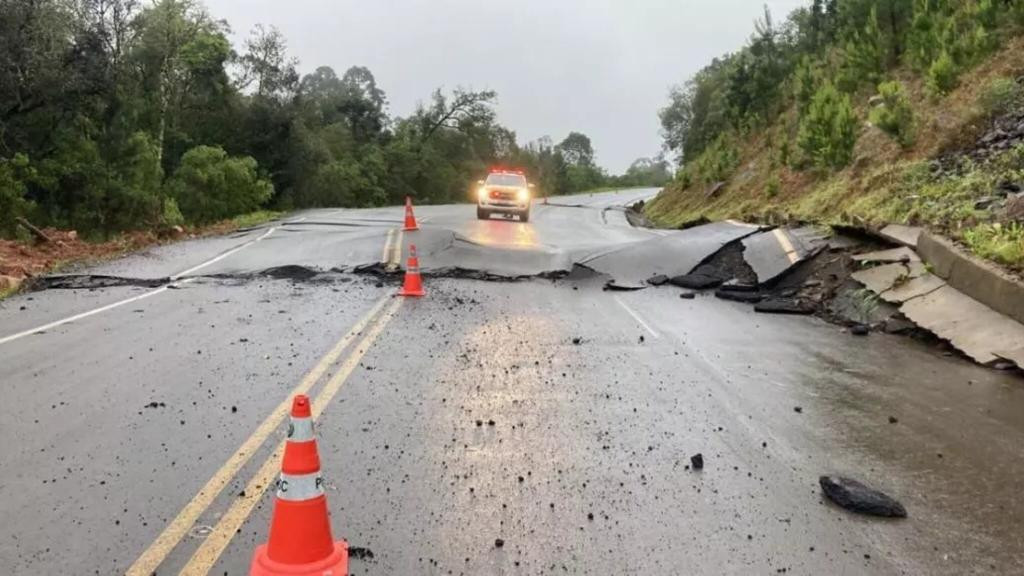 PMRv atualiza quais rodovias estão bloqueadas após chuvas atingirem SC
