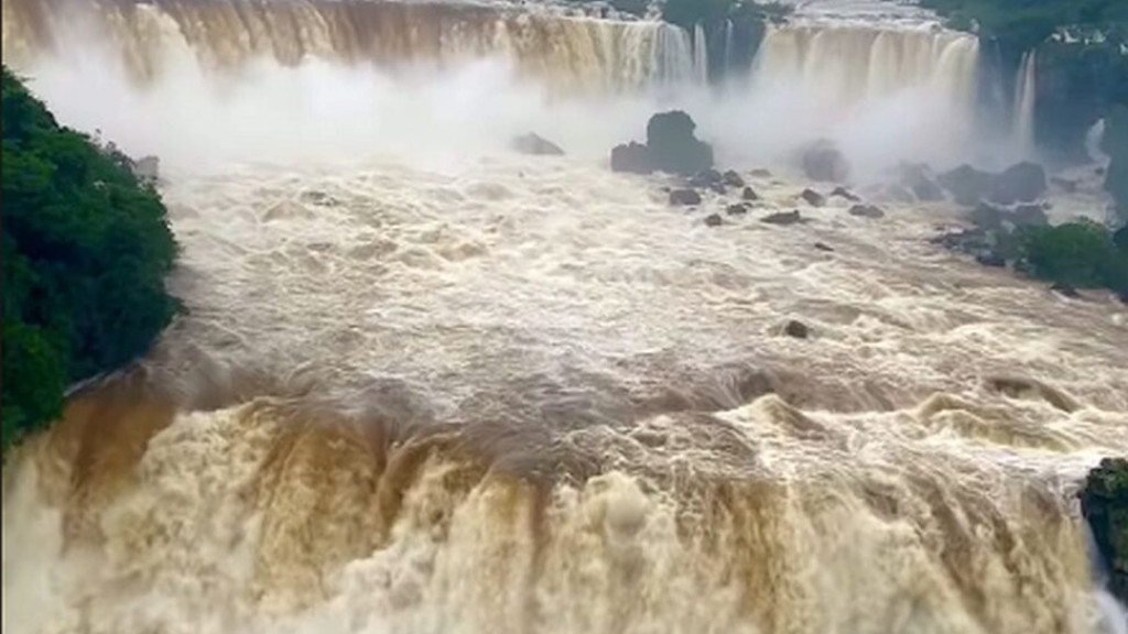 VÍDEO: Recorde nas Cataratas do Iguaçu impressiona com vazão histórica