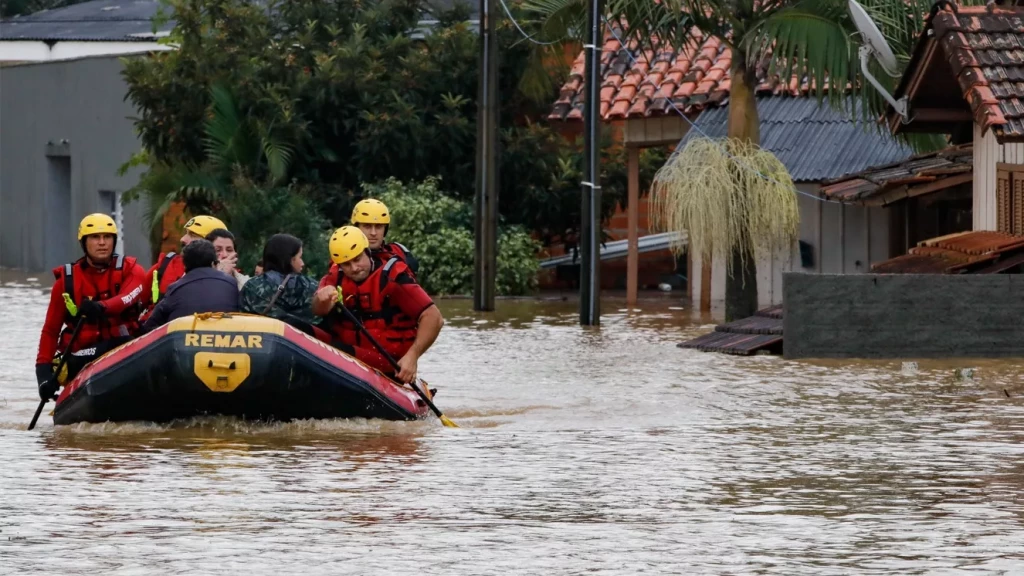 Governo de SC decreta situação de emergência nas regiões mais afetadas pela chuva