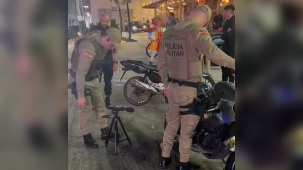 "Sem randandandan": Balneário Camboriú tem operação da Polícia Militar contra motos barulhentas