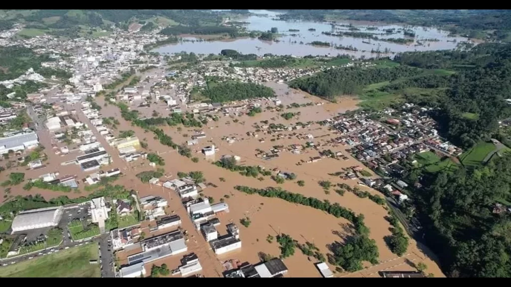 Alerta máximo: 111 municípios de SC em situação de emergência devido a chuvas