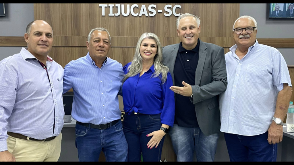 Vereador de Tijucas se licencia para dar oportunidade à suplente Tânia Roncalio
