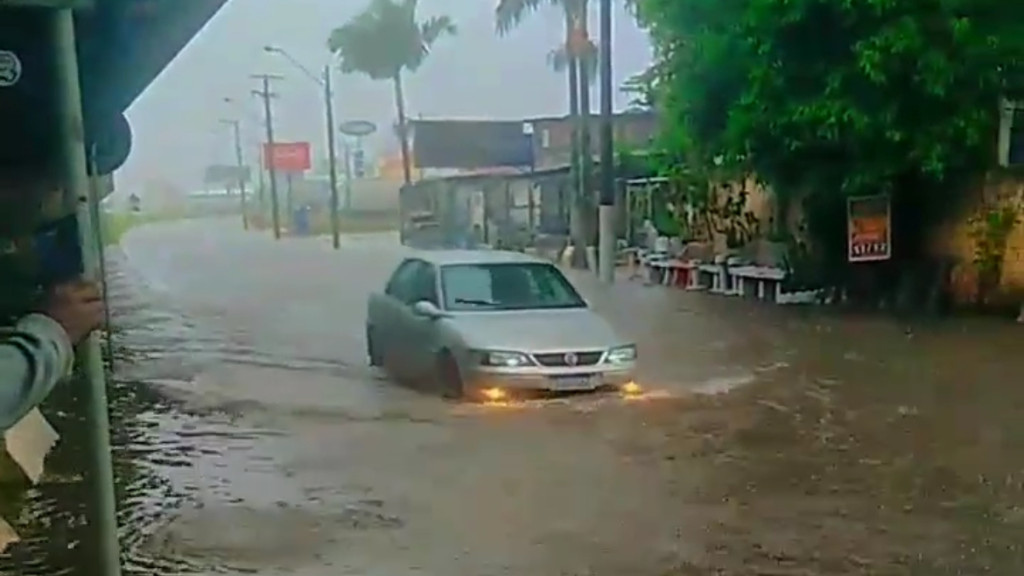 Chuva persistente provoca pontos de alagamento em Tijucas