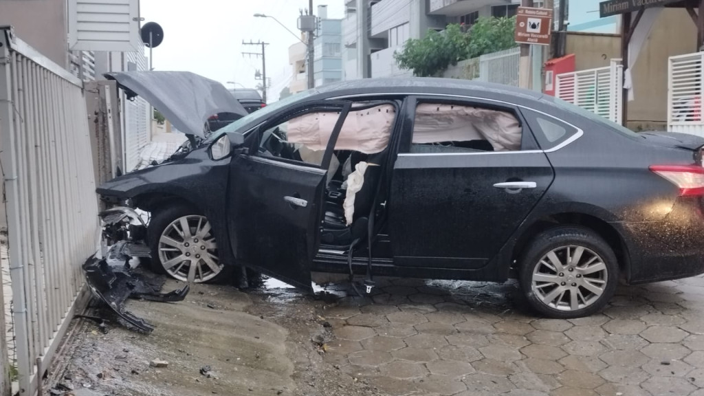 Motorista foge após causar acidente em Bombinhas