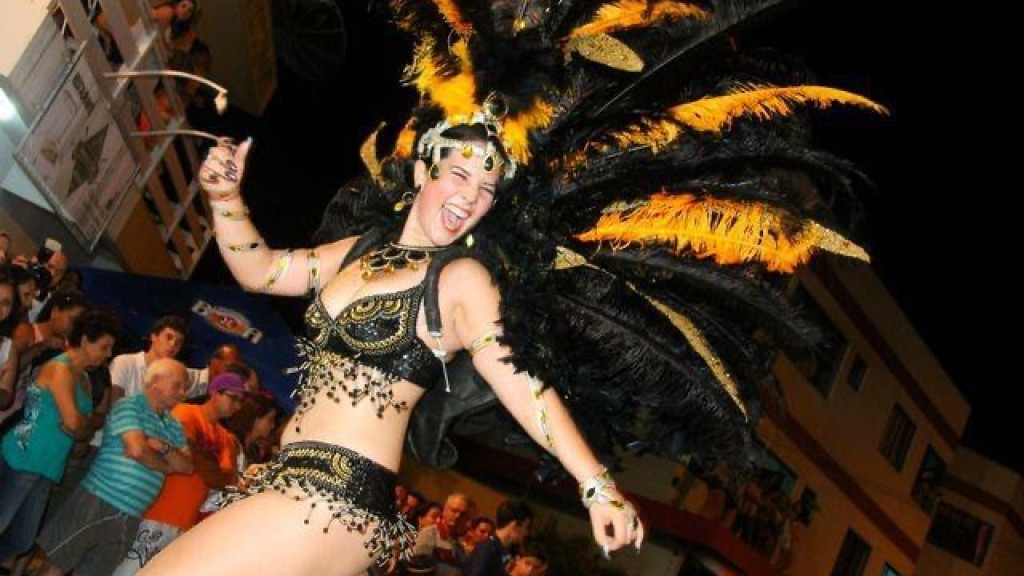 Carnaval Popular de Tijucas reunia bairros e milhares de moradores
