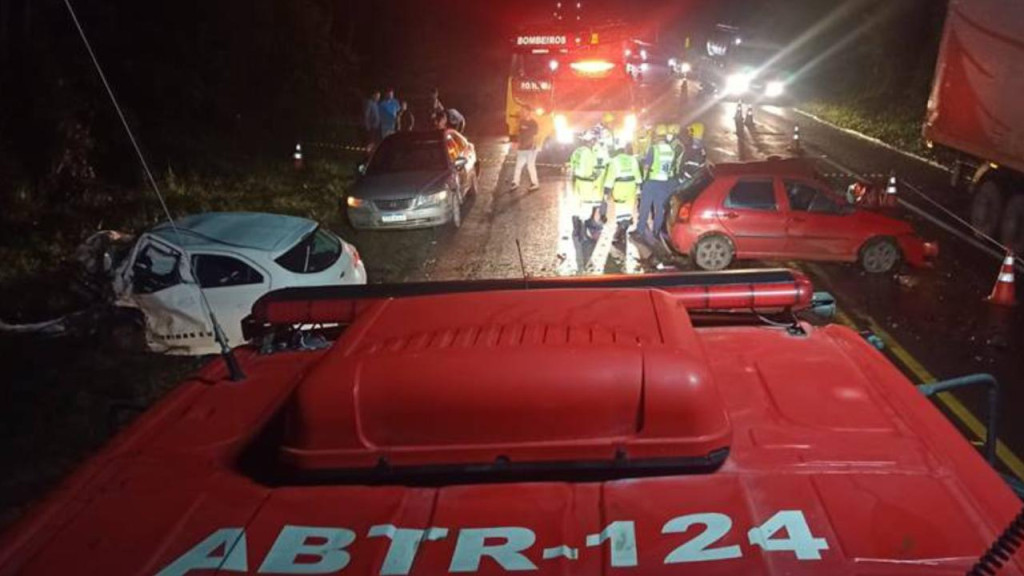 Tragédia em Santa Catarina termina com 5 mortos em gravíssimo acidente