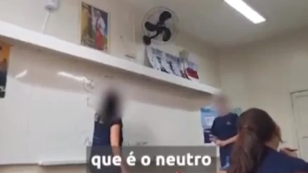 Professora demitida por ensinar linguagem neutra em escola católica de Santa Catarina