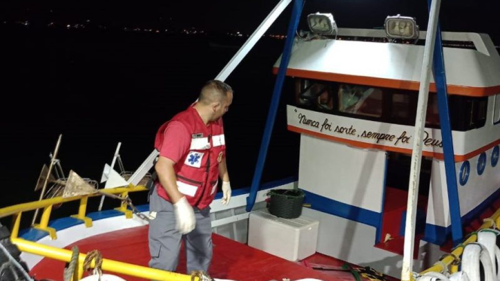 Pescador morre afogado após queda de barco durante pescaria