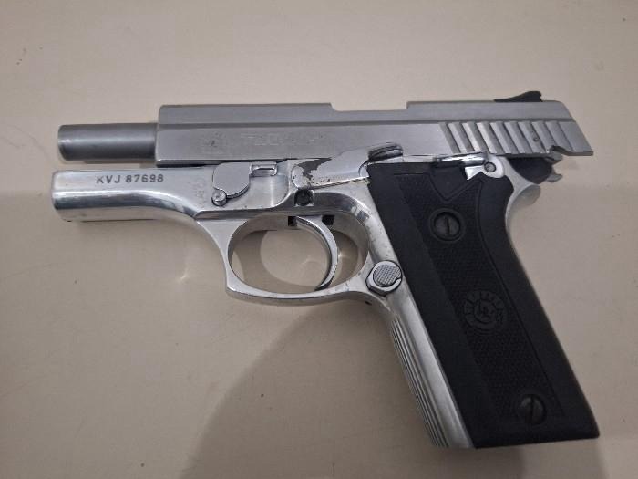 Foto 1 de 3