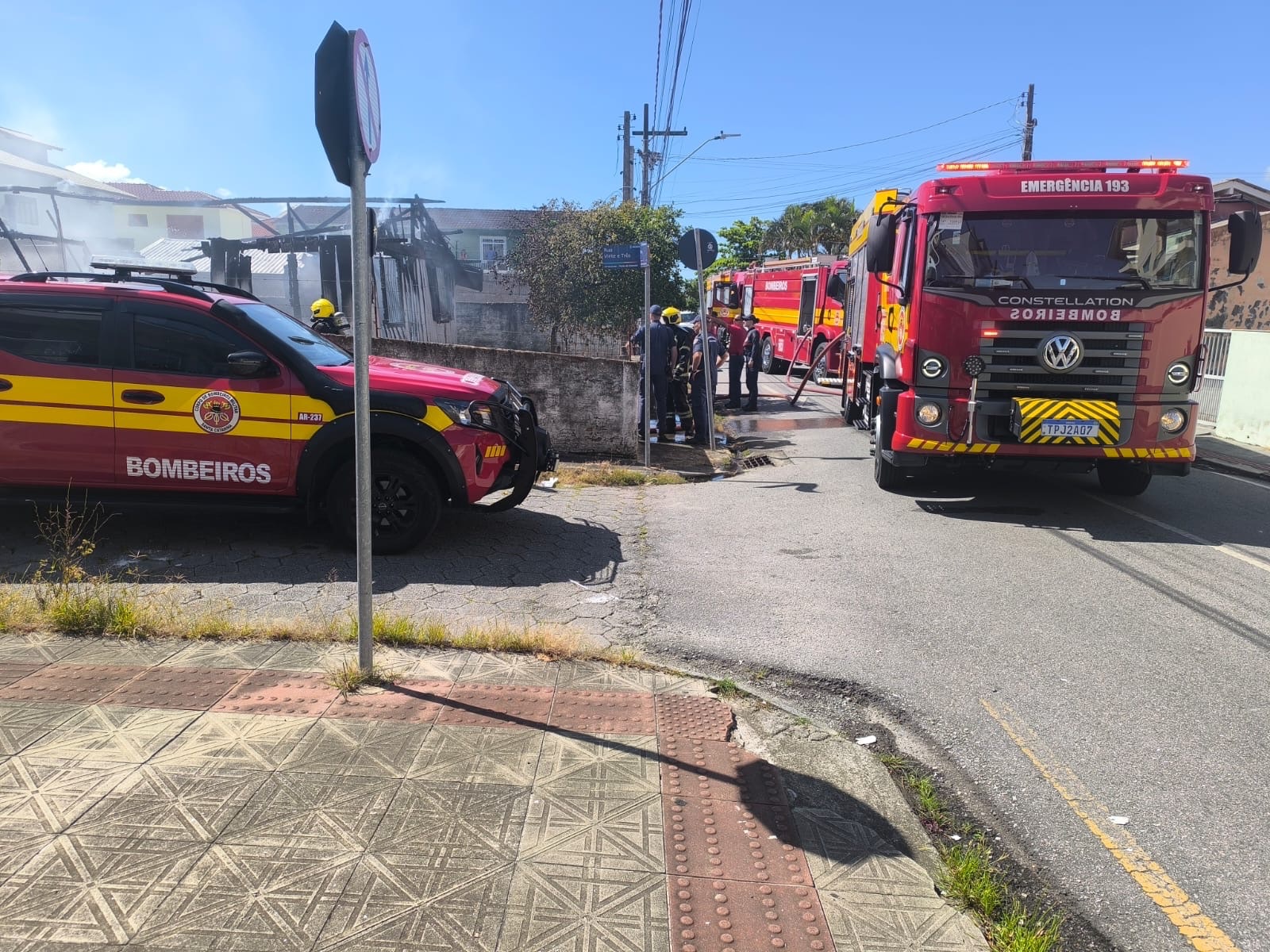 Foto 1 de 3
