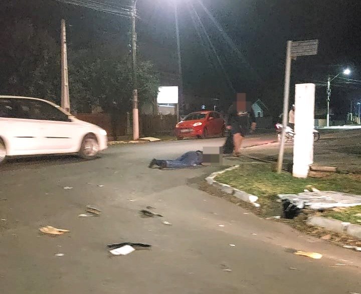 Motociclista foi socorrido com vida em Três Barras, mas morreu ao dar entrada na unidade de saúde (Foto: Divulgação)