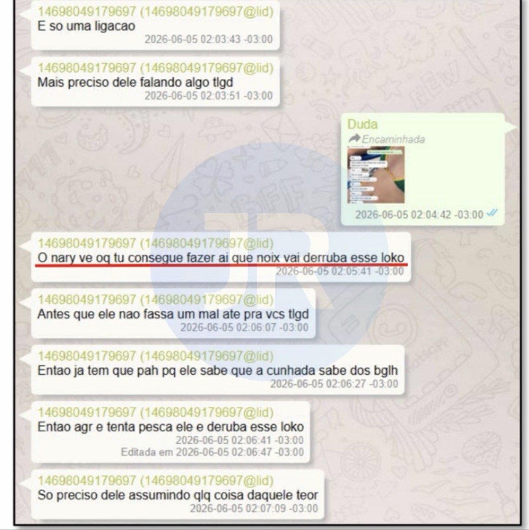 Áudio em que o grupo combina o momento de agir contra a vítima