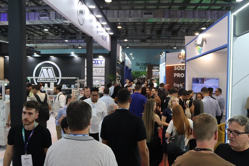 Movimentacao de visitantes na Febratex, em Blumenau