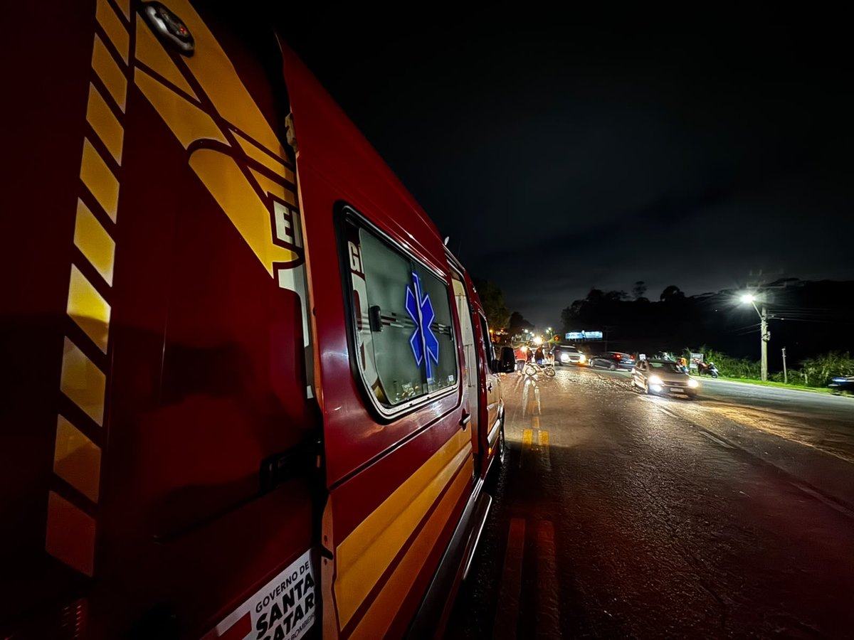 Colisão entre moto e carro na SC-410, em Tijucas