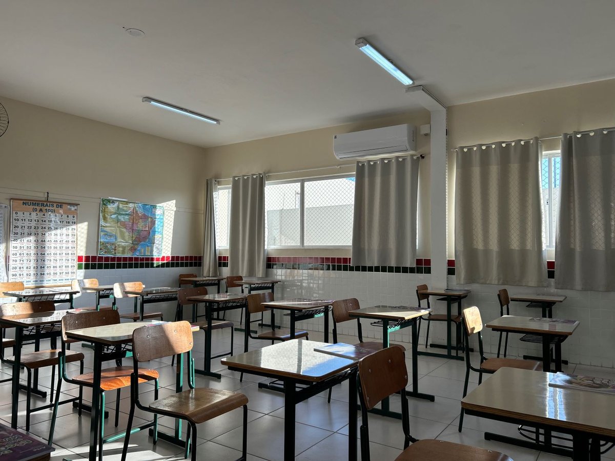Sala de aula com ar-condicionado da rede estadual de Santa Catarina
