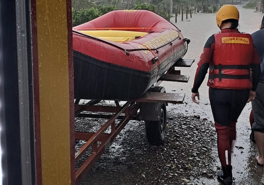 Bombeiros atenderam 39 ocorrências por chuva até a noite na região de Criciúma